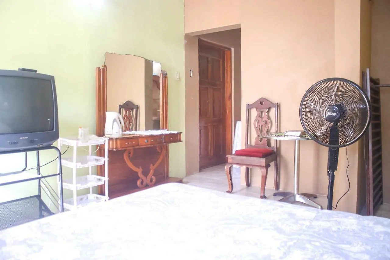 Ericson Studio -Porto Bello Montego Bay Apartmán